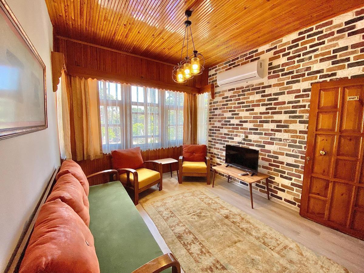 Old Town Famous Aparts Apartment