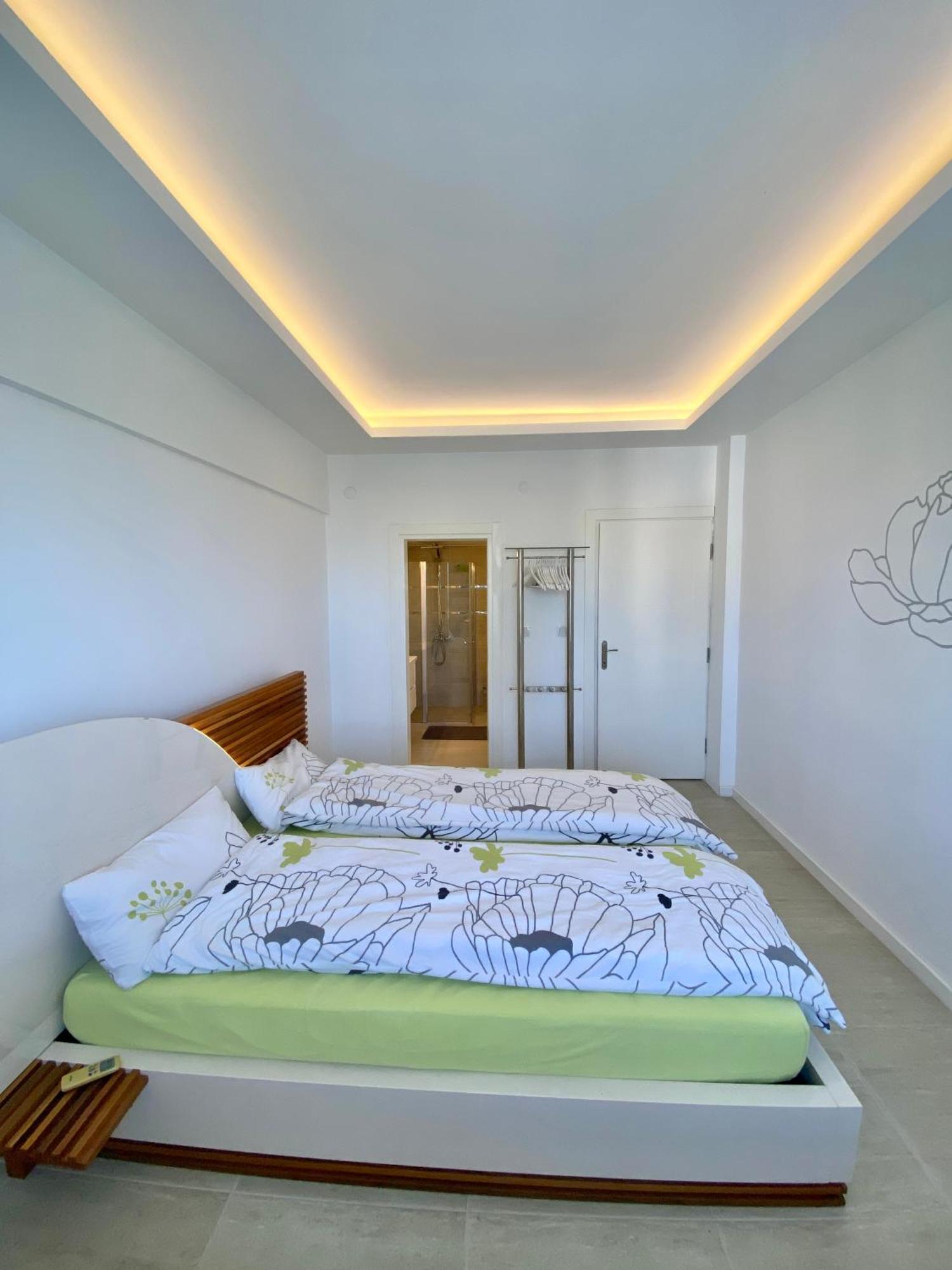 Old Town Famous Aparts Apartment *